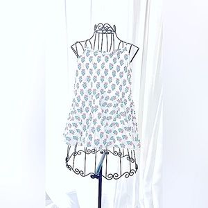 Peek XL (12) White and Green/Pink Floral Pattern Sleeveless Top